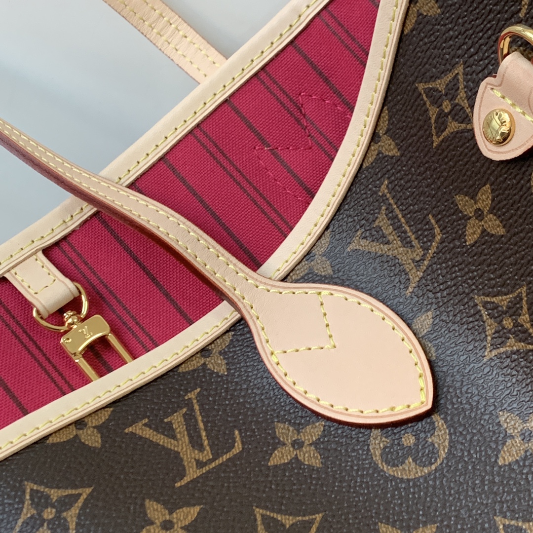 Louis Vuitton Shopping Bags